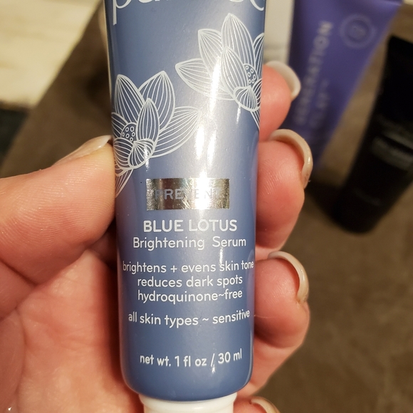 🙊Makeup bundle - Picture 2 of 6